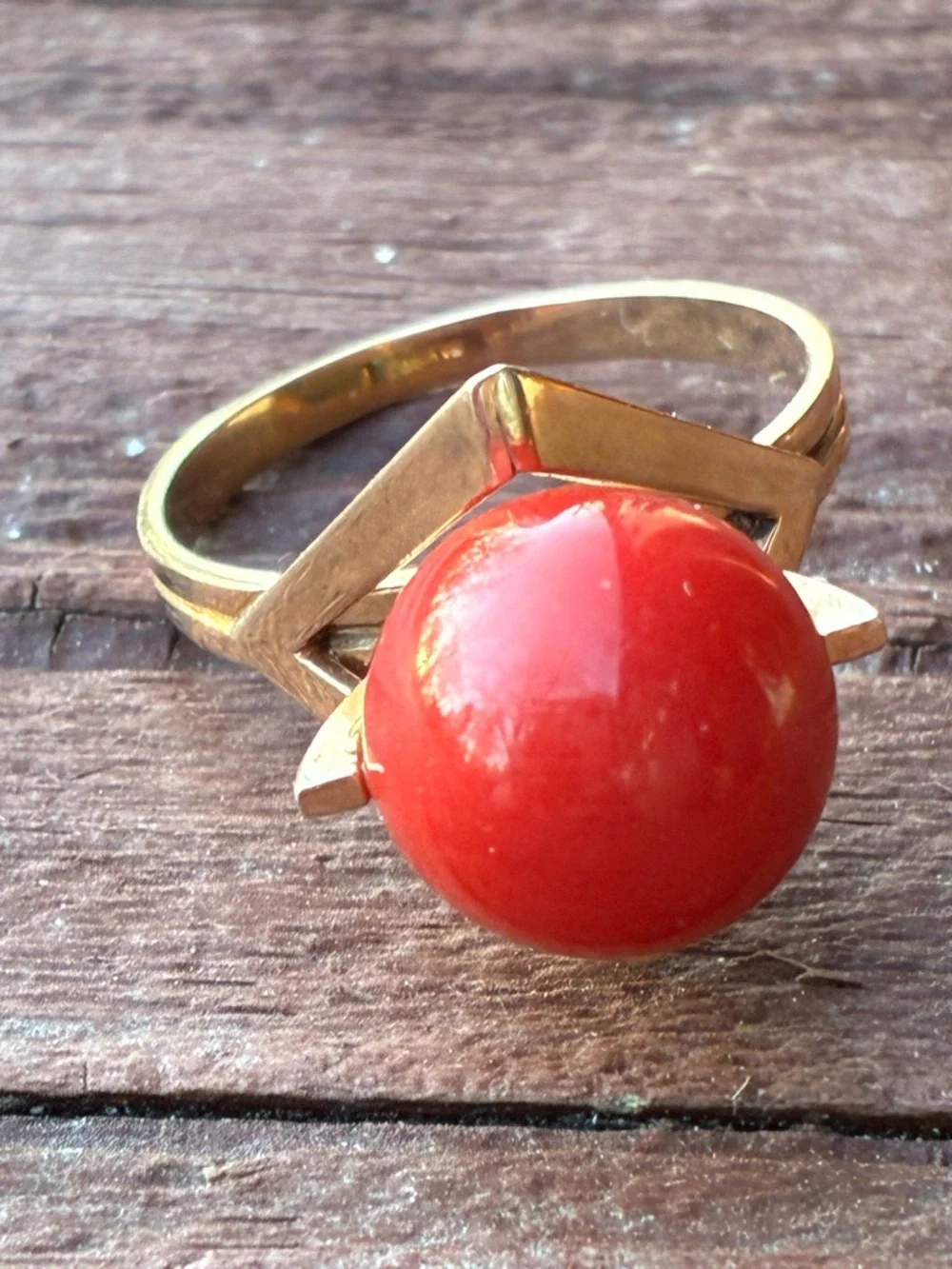 Gold Ring with Vibrant Red Cabochon Accent - Picture 1 of 7